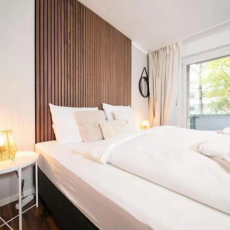 Favorite Stays - Suite And More - Westfeld Neuss Eksteriør billede